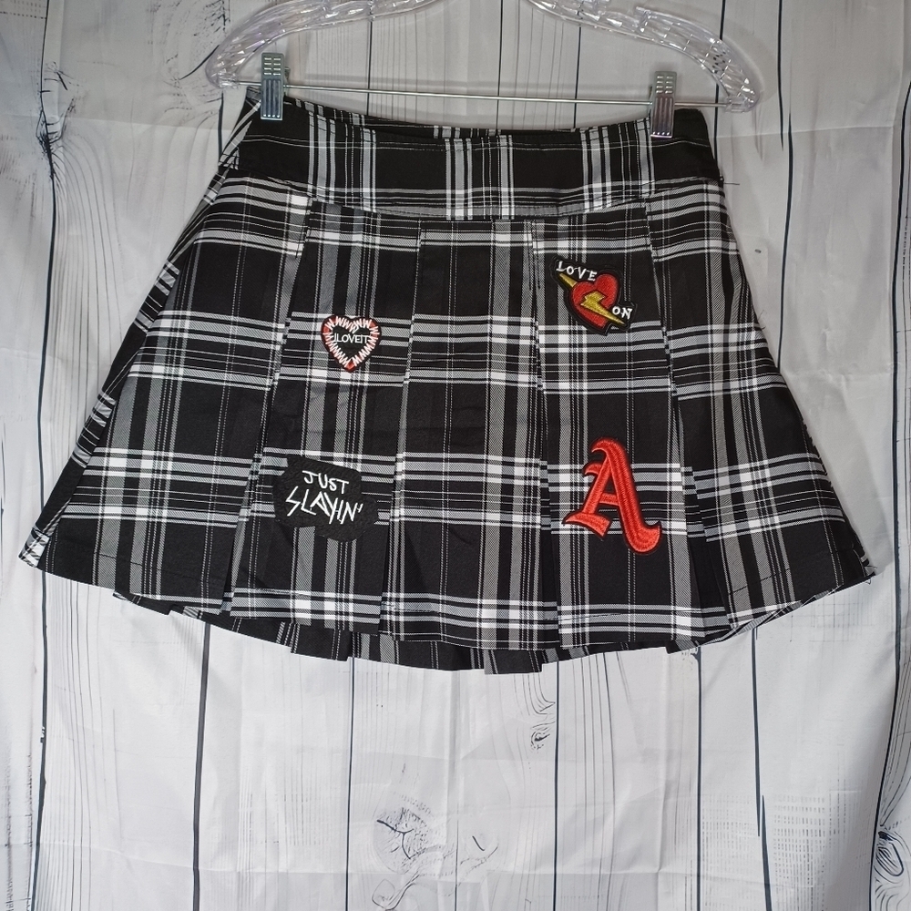 No Boundaries Black And White Plaid  With Patch School Girl Goth 90's Skirt